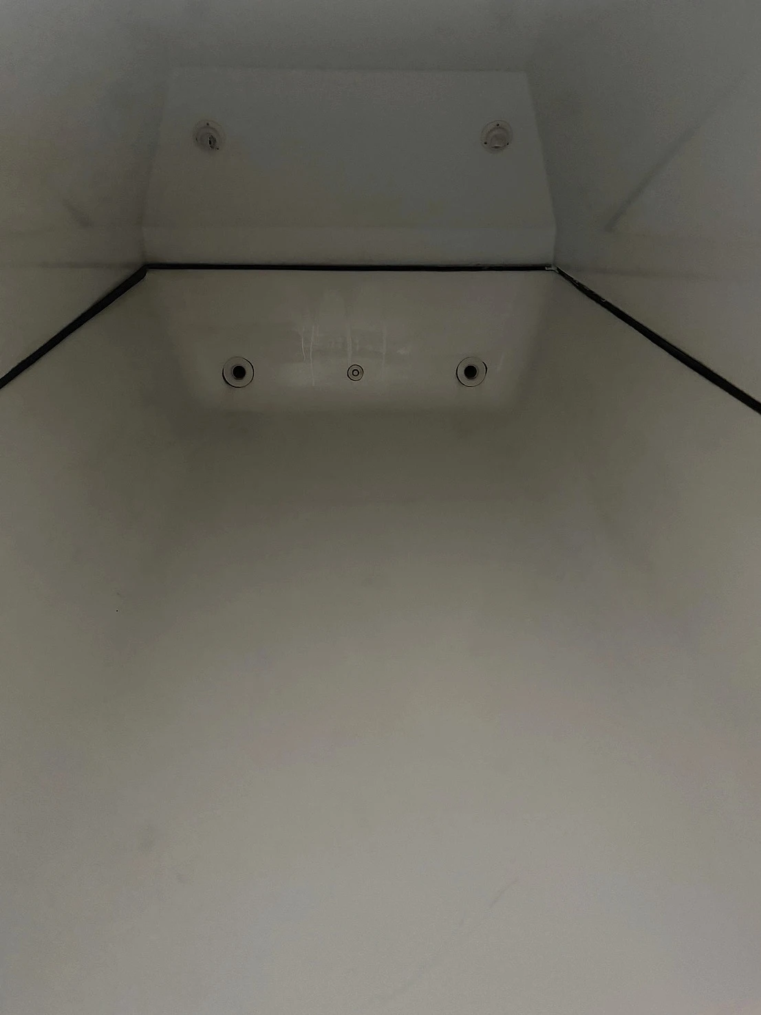 Oasis Commercial Float Tank – Upgraded UV & Filtration System - view 3